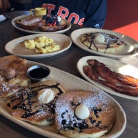 Photo taken at Snooze, an A.M. Eatery by Tim P. on 9/23/2018