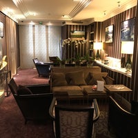 Foto diambil di Hôtel Le Mathurin oleh Khalid A. pada 6/2/2017