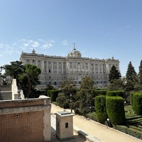 Photo taken at Royal Palace of Madrid by Adí on 8/8/2023