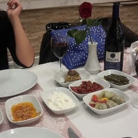 Foto diambil di Kalabalık Balık Restoranı oleh Burcu K. pada 2/14/2015
