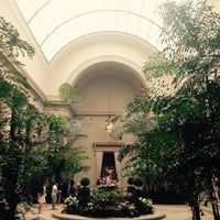 Photo taken at National Gallery of Art by Tom K. on 6/27/2015