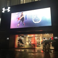 Photo taken at UNDER ARMOUR CLUBHOUSE 原宿 by EXBEES on 9/10/2018