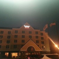 Foto tomada en Fairfield Inn &amp;amp; Suites Orlando Lake Buena Vista  por Faith L. el 10/28/2012