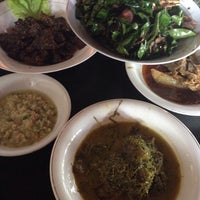 Review Rumah Makan Khas Aceh Rayeuk