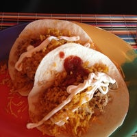 รูปภาพถ่ายที่ Beanies Mexican Restaurant โดย Cameron C. เมื่อ 11/15/2012