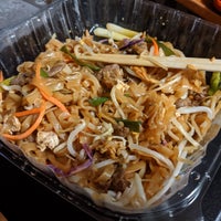 Photo taken at Red Onion Thai by Howard on 9/22/2019