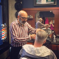 2/20/2016 tarihinde Barber B.ziyaretçi tarafından Farzad&amp;#39;s Barber Shop'de çekilen fotoğraf
