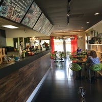 6/1/2016에 Antoinette M.님이 Something Healthy Cafe (SH Cafe)에서 찍은 사진