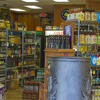 Foto tirada no(a) Cottage Hill Package Store por Cottage Hill Package Store em 12/16/2014