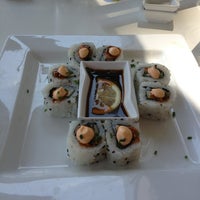 7/10/2013에 Glenn J.님이 Yumm Thai : Sushi and Beyond에서 찍은 사진