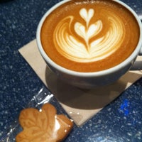 Photo taken at BLENZ coffee 汐留シティセンター店 by kazuko m. on 10/31/2012