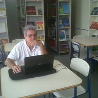 รูปภาพถ่ายที่ Centro de Ensino Guroo โดย Marina F. เมื่อ 9/15/2012