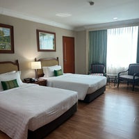 รูปภาพถ่ายที่ โรงแรมโกลเด้นทิวลิป ซอฟเฟอริน โดย Mindy K. เมื่อ 12/22/2022