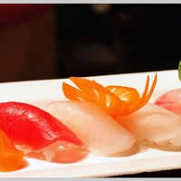 Das Foto wurde bei Wasabi Modern Japanese Cuisine &amp;amp; Lounge von Wasabi Modern Japanese Cuisine &amp;amp; Lounge am 12/16/2014 aufgenommen