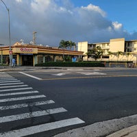 Photo taken at Zippy&amp;#39;s Kapahulu by Aloha B. on 6/14/2022