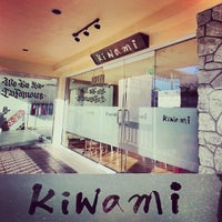 รูปภาพถ่ายที่ Kiwami โดย Aloha B. เมื่อ 10/2/2013