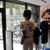 Photo taken at Mets Clubhouse Shop by Cisrow H. on 8/6/2020