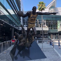 Photo taken at Earvin &amp;quot;Magic&amp;quot; Johnson Statue by Cisrow H. on 7/16/2022