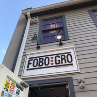 รูปภาพถ่ายที่ FoBoGro โดย Paul W. เมื่อ 4/6/2019
