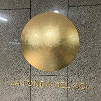 รูปภาพถ่ายที่ La Fonda del Sol โดย Paul W. เมื่อ 1/24/2020