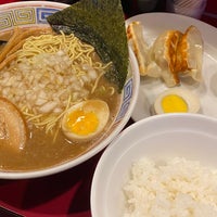 長浜らーめん 世田谷店 Restaurante De Ramen