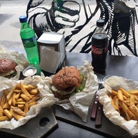 Foto tirada no(a) Ghetto Burger por Gurgen M. em 7/2/2017