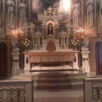 Foto diambil di Holy Rosary Catholic Church oleh Linden B. pada 5/28/2016