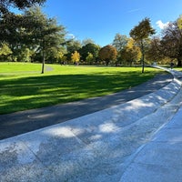 Photo taken at Diana Princess of Wales Memorial Fountain by Pecopelecopeco on 10/22/2023