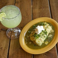 Foto diambil di Pelon&amp;#39;s Baja Grill oleh Pelon&amp;#39;s Baja Grill pada 12/18/2014