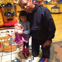 Photo taken at Build-A-Bear Workshop by Del Ale F. on 7/11/2015