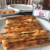 Photo taken at Sabri Usta Bafra Pide by Can D. on 3/29/2019