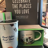 Photo taken at Starbucks by Jonah H. on 11/26/2017
