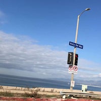 Photo taken at Vista del Mar Overlook by Jonah H. on 3/1/2018