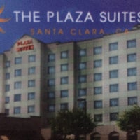 Снимок сделан в The Plaza Suites пользователем Jonah H. 10/19/2015