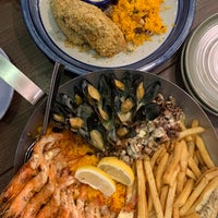 Photo taken at Fish &amp;amp; Co. by Cherry S. on 12/25/2019