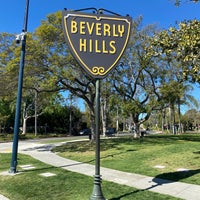 Photo taken at Beverly Hills Obelisk by Tomáš S. on 3/11/2022