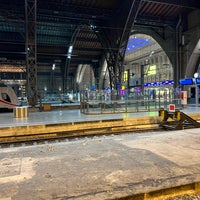 Photo taken at Leipzig Hauptbahnhof by Roelof v. on 11/18/2023