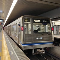 Photo taken at Yotsubashi Line Hommachi Station (Y13) by yoshikazu f. on 4/1/2023