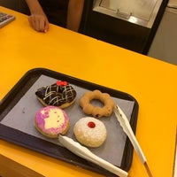 Photo taken at Mister Donut by Tao K. on 6/26/2014