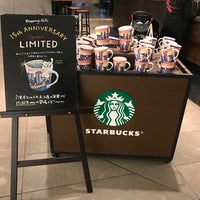 Photo taken at Starbucks by Tao K. on 5/22/2018