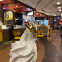 Photo taken at McDonald&amp;#39;s &amp;amp; McCafé by Tao K. on 5/21/2021