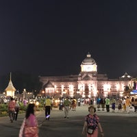 Photo taken at Ananta Samakhom Throne Hall by Tao K. on 4/8/2018