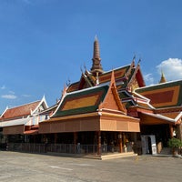 Photo taken at Wat Nuan Chan by Tao K. on 1/30/2022