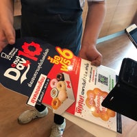 Photo taken at Mister Donut by Tao K. on 6/7/2019