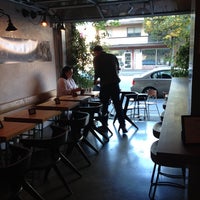 9/7/2014 tarihinde Cameron W.ziyaretçi tarafından Lear Faye Espresso Kitchen'de çekilen fotoğraf