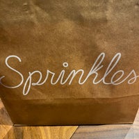 Photo taken at Sprinkles New York - Brookfield Place by Todd D. on 1/31/2020