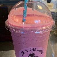 Photo taken at JOE &amp;amp; THE JUICE by Todd D. on 7/7/2019