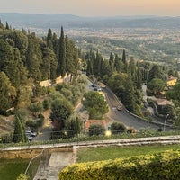 Photo taken at Belmond Villa San Michele by Aydh on 9/28/2023