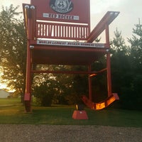 Photo taken at World&#39;s Largest Rocking Chair by Bobbi-Lee S. on 7/27/2016