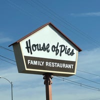 Foto tirada no(a) House of Pies por Jason F. em 11/5/2023
